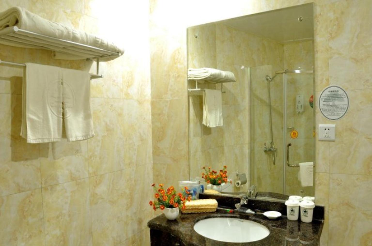Greentree Inn Henan Qinyang Middle Huaifu Road Express Hotel Exterior photo