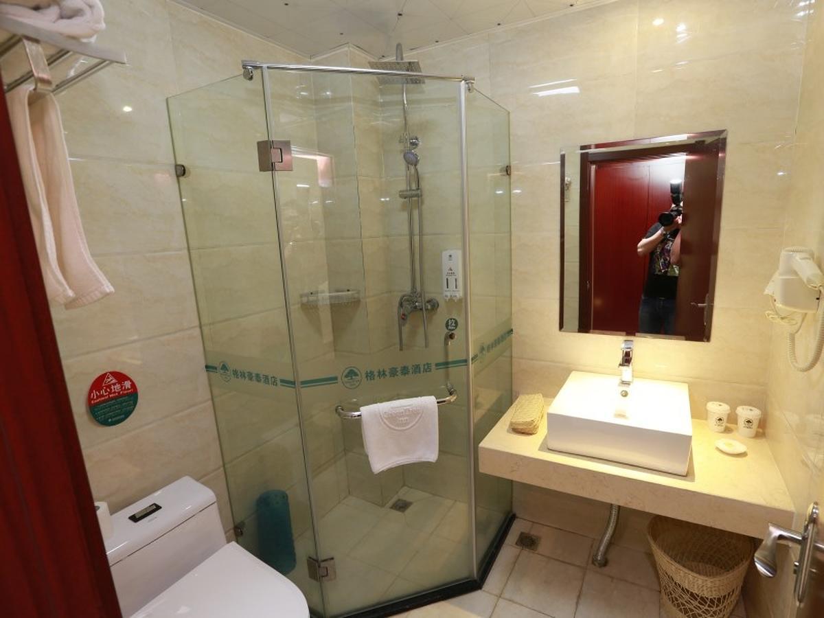 Greentree Inn Henan Qinyang Middle Huaifu Road Express Hotel Exterior photo
